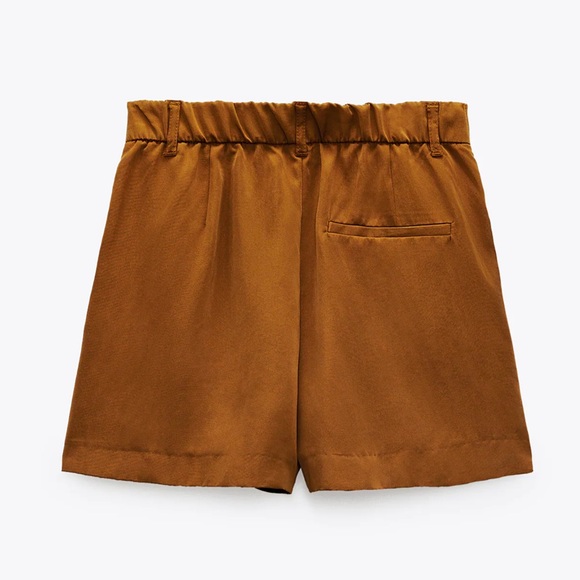Zara caramel pleated shorts - Picture 2 of 8